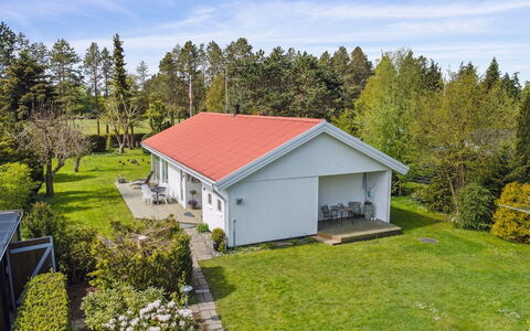 Soti - 350M from the Sea: Hout, Dak, Architectuur, Huis, Huis, Verblijf, Siding, Hardwood, Helling, Landgoed