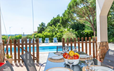 Dalia: Meubilair, Buitenmeubels, Stoel, Tafel, Buitentafel, Keuken En Eettafel, Toevlucht, Zwembad, Schaduw, Eco Hotel