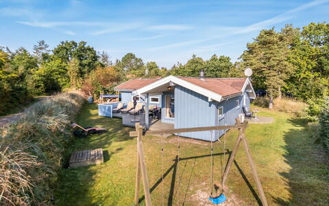 Amai - 100M from the Sea