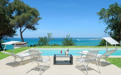 Villa Krizia - Ancona, Marche, Italië