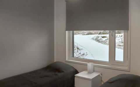 Lakevillas B4: Meubilair, Interieur Ontwerp, Flooring, Verdieping, Tafel, Plafond, Keuken En Eettafel, Verlichting, Stoel, Huis