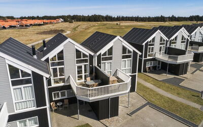 Truls - 700M from the Sea