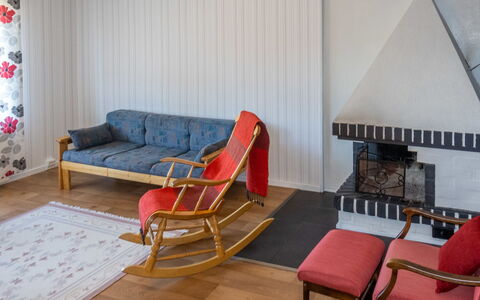 Juotas Village: Hout, Verblijf, Huis, Huis, Deur, Hardwood, Garden Gebouwen, Beits, Blokhut, Plank