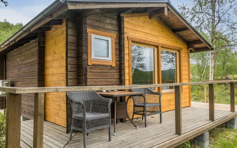 Nilla 3: Meubilair, Stoel, Buitenmeubels, Tafel, Hout, Buitentafel, Keuken En Eettafel, Schaduw, Tuin, Paraplu