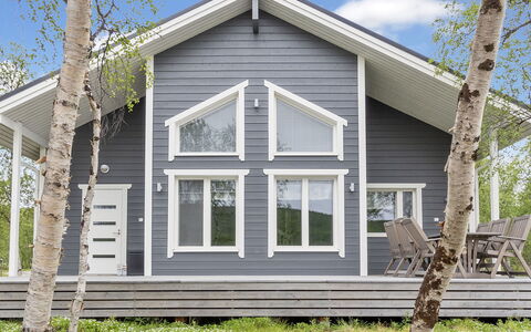 Mökki Tenolla: Meubilair, Stoel, Buitenmeubels, Tafel, Hout, Buitentafel, Keuken En Eettafel, Schaduw, Tuin, Paraplu