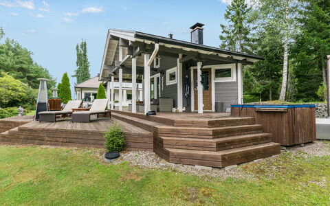 Villa Jokiranta: Hout, Verblijf, Huis, Blokhut, Timmerhout, Siding, Hardwood, Natuurlijk Materiaal, Garden Gebouwen, Hut