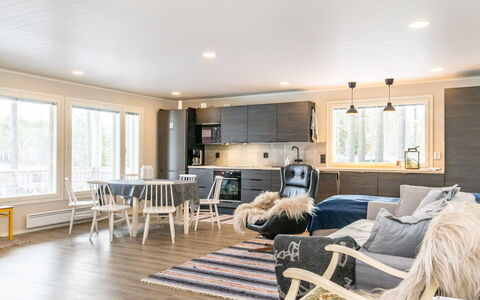 Lumpeenranta: Meubilair, Interieur Ontwerp, Flooring, Hout, Plafond, Houten Vloer, Verdieping, Huis, Woonkamer, Kamer