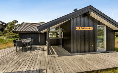 Ubbe - 800M from the Sea