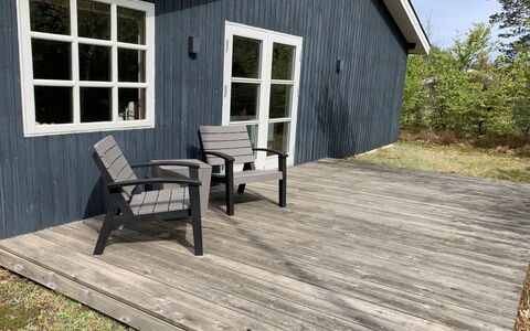Niyazi - 770M from the Sea: Meubilair, Interieur Ontwerp, Flooring, Verdieping, Plafond, Kamer, Stoel, Tafel, Appartement, Keuken En Eettafel