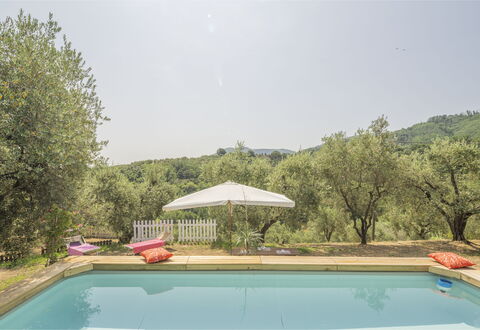 Country House Casalguidi 191 Private Pool: Zwembad, Landgoed, Tuin, Hacienda, Landscaping, Boerderij, Eco Hotel, Backyard, Werf, Villa