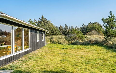 Swenki - 700M from the Sea: Dak, Huis, Huis, Verblijf, Deur, Siding, Dek, Veranda, Plank, Hardwood