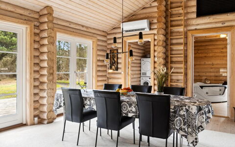 Luzy - 1Km from the Sea: Meubilair, Interieur Ontwerp, Flooring, Verdieping, Plafond, Kamer, Stoel, Tafel, Appartement, Keuken En Eettafel