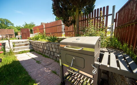 Filip: Tuin, Backyard, Gazon, Werf, Landscaping, Buitenmeubels, Binnenplaats, Park, Patio, Buitentafel