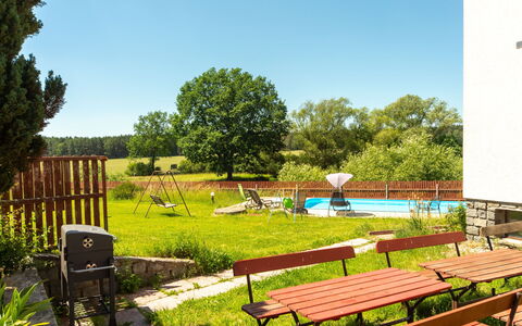 Filip: Meubilair, Buitenmeubels, Tuin, Gazon, Backyard, Buitentafel, Werf, Landscaping, Openluchtbank, Stoel