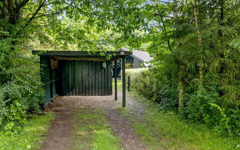 Amela - 30Km from the Sea: Dak, Huis, Huis, Verblijf, Deur, Siding, Dek, Veranda, Plank, Hardwood