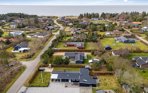 Ludvika - 300M to the Fjord: Hout, Dak, Architectuur, Huis, Huis, Verblijf, Siding, Hardwood, Helling, Landgoed