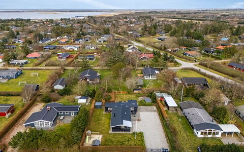 Ludvika - 300M to the Fjord: Hout, Dak, Architectuur, Huis, Huis, Verblijf, Siding, Hardwood, Helling, Landgoed