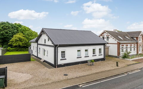 Aliza - 14Km from the Sea: Gras, Grasland, Landschap, Ecoregio, Plain, Plantengemeenschap, Land Lot, Buitenmeubels, Prairie, Shrubland