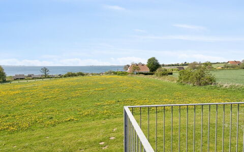 Halvor - 275M from the Sea: Dak, Huis, Huis, Verblijf, Deur, Siding, Dek, Veranda, Plank, Hardwood