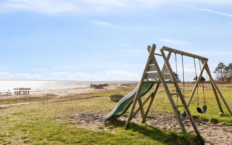 Gyrid - 150M from the Sea: Hout, Huis, Veranda, Dek, Hardwood, Dak, Beits, Houten Vloer, Eco Hotel