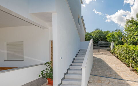 Villa Dalmatina: Muur, Architectuur, Leuning, Samengesteld Materiaal, Trap, Balkon, Beton, Landgoed, Daylighting
