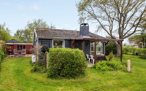 Venla - 150M from the Sea: Huis, Dak, Verblijf, Struik, Huis, Landelijk Gebied, Land Lot, Boerderij, Tuin