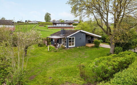 Venla - 150M from the Sea: Gras, Huis, Struik, Dak, Huis, Verblijf, Tuin, Landelijk Gebied, Land Lot