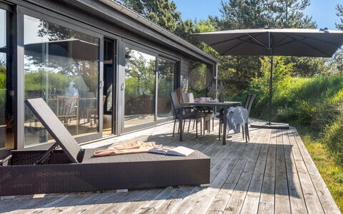 Einette - 100M from the Sea: Huis, Huis, Dak, Verblijf, Landgoed, Landscaping, Garden Gebouwen, Siding, Boerderij