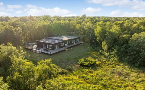 Thorbiorn - from the Sea: Dak, Huis, Huis, Verblijf, Deur, Siding, Dek, Veranda, Plank, Hardwood