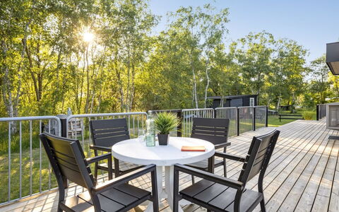 Thorbiorn - from the Sea: Dak, Huis, Huis, Verblijf, Deur, Siding, Dek, Veranda, Plank, Hardwood