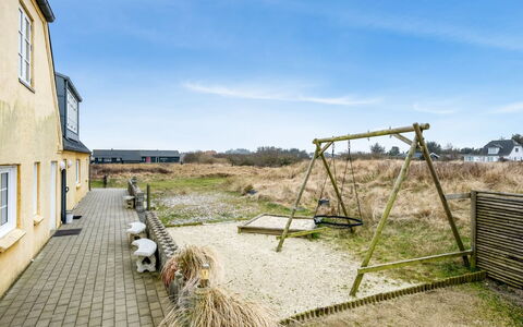 Nafne - 1.2Km from the Sea: Dak, Huis, Huis, Verblijf, Deur, Siding, Dek, Veranda, Plank, Hardwood