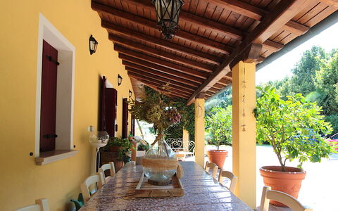 Oasi Casamaras, Brenta River, Wifi, Ac: Meubilair, Stoel, Tafel, Deur, Bloempot, Keuken En Eettafel, Schaduw, Veranda, Kamerplant, Plafond
