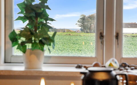 Sebine - 800M from the Sea: Dak, Huis, Huis, Verblijf, Deur, Siding, Dek, Veranda, Plank, Hardwood