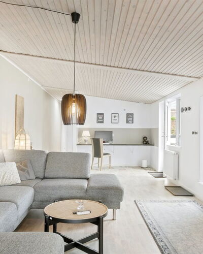 Edin - 100M from the Sea