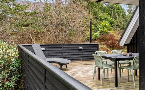 Sighfrith - 2Km from the Sea: Hout, Dek, Hardwood, Plank, Samengesteld Materiaal, Buitenmeubels, Veranda, Beits, Siding, Backyard