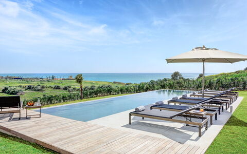 Villa Corallo - Sea Front | By Rocco Forte Villas: Lucht, Wolk, Water, Fabriek, Buitenmeubels, Schaduw, Boom, Badplaats, Vrije Tijd, Eco Hotel