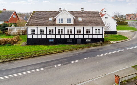 Sjard - 300M from the Sea: Venster, Gebouw, Huis, Huis, Architectuur, Dak, Woongebied, Menselijke Nederzetting, Verblijf, Pool