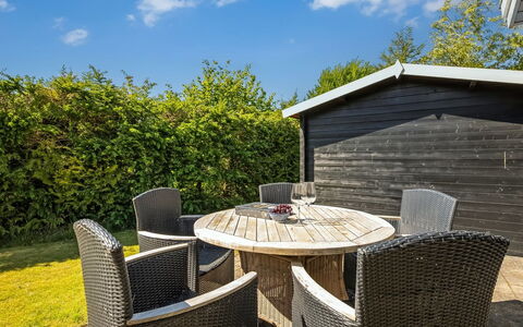 Anca - 450M from the Sea: Hout, Meubilair, Buitenmeubels, Buitentafel, Stoel, Hardwood, Beits, Tuin, Keuken En Eettafel, Patio