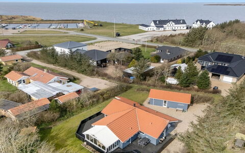 Ingelis - 150M to the Fjord: Bergachtig Landvormen, Berg, Heuvel, Bergketen, Heuvel Station, Menselijke Nederzetting, Stedelijk Ontwerp, Alpen, Vallei, Top