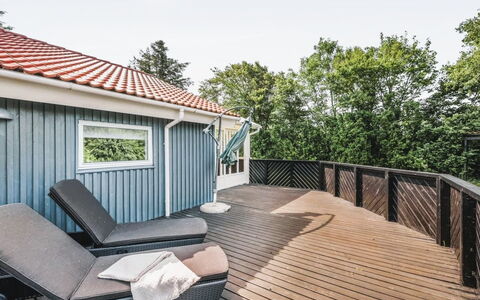 Ingelis - 150M to the Fjord: Bergachtig Landvormen, Berg, Heuvel, Bergketen, Heuvel Station, Menselijke Nederzetting, Stedelijk Ontwerp, Alpen, Vallei, Top