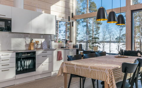 Villa Luoto: Hout, Interieur Ontwerp, Meubilair, Huis, Plafond, Lichte Inrichting, Keuken, Countertop, Keuken En Eettafel, Stoel