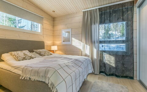 Villa Luoto: Hout, Flooring, Interieur Ontwerp, Verdieping, Plafond, Kamer, Slaapkamer, Houten Vloer, Bed, Hardwood