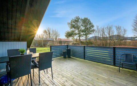 Tjana - 6Km from the Sea: Gras, Grasland, Landschap, Ecoregio, Plain, Plantengemeenschap, Land Lot, Buitenmeubels, Prairie, Shrubland