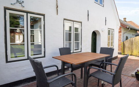 Odeta - 25Km from the Sea: Gras, Grasland, Landschap, Ecoregio, Plain, Plantengemeenschap, Land Lot, Buitenmeubels, Prairie, Shrubland