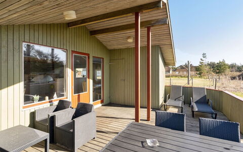 Frille - 200M from the Sea: Gras, Grasland, Landschap, Ecoregio, Plain, Plantengemeenschap, Land Lot, Buitenmeubels, Prairie, Shrubland