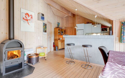 Allita - 12Km from the Sea: Huis, Huis, Deur, Dak, Verblijf, Landgoed, Tuin, Schaduw, Siding, Werf
