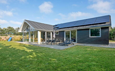 Talida - 12Km from the Sea: Dak, Huis, Land Lot, Huis, Verblijf, Landgoed, Garden Gebouwen, Schaduw, Blokhut, Landscaping