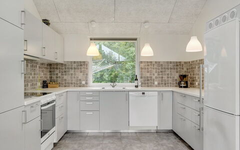 Talida - 12Km from the Sea: Dak, Huis, Land Lot, Huis, Verblijf, Landgoed, Garden Gebouwen, Schaduw, Blokhut, Landscaping