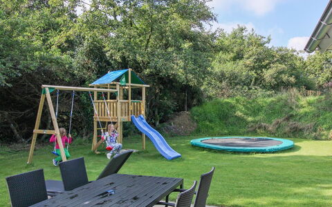 Sada - 12Km from the Sea: Huis, Huis, Dak, Woongebied, Verblijf, Landgoed, Boerderij, Gazon, Landscaping, Siding