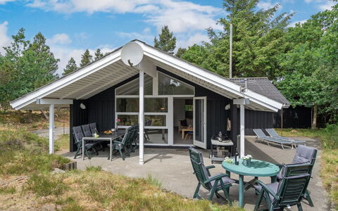 Jannick - 1.5Km from the Sea: Hout, Dak, Architectuur, Huis, Huis, Verblijf, Siding, Hardwood, Helling, Landgoed